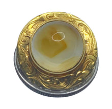 Load image into Gallery viewer, Agate Cabochon & 10K Gold Brooch