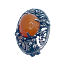 Load image into Gallery viewer, Agate Cabochon Silver Brooch