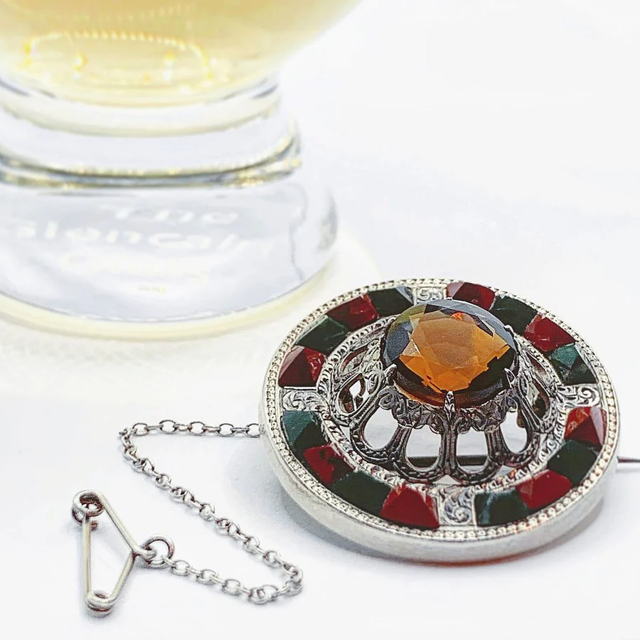 A curated vintage jewellery piece